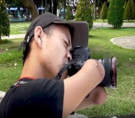 SUPERAÇÃO: Conheça o fotógrafo profissional que nasceu sem mãos e pernas