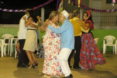 Idade Viva retorna atividades com Baile de Carnaval