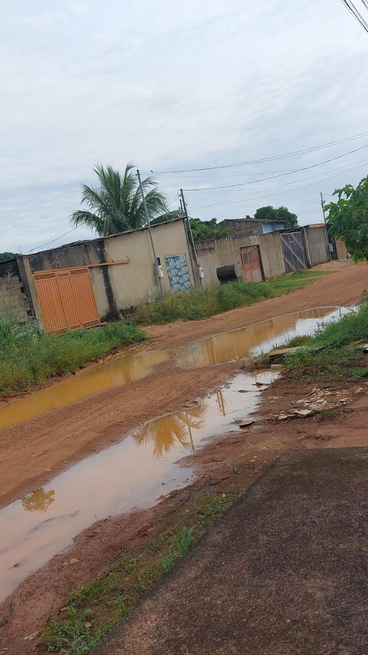 PR. EVANILDO: Vereador cobra urgência em obras de asfaltamento e encascalhamento no bairro Três Marias