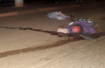 TRÁGICO - Homem morre atropelado após se jogar embaixo de carreta em movimento