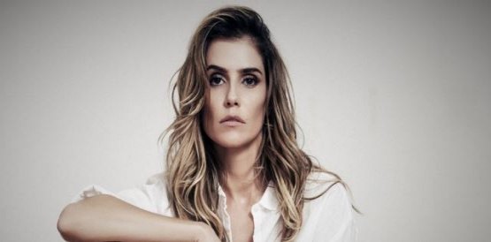 Deborah Secco é internada em estado grave em São Paulo