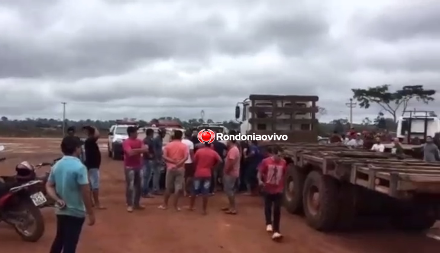 PONTA DO ABUNÃ - VÍDEO: Madeireiros impedem que PM e Ibama removam caminhão apreendido com restrição