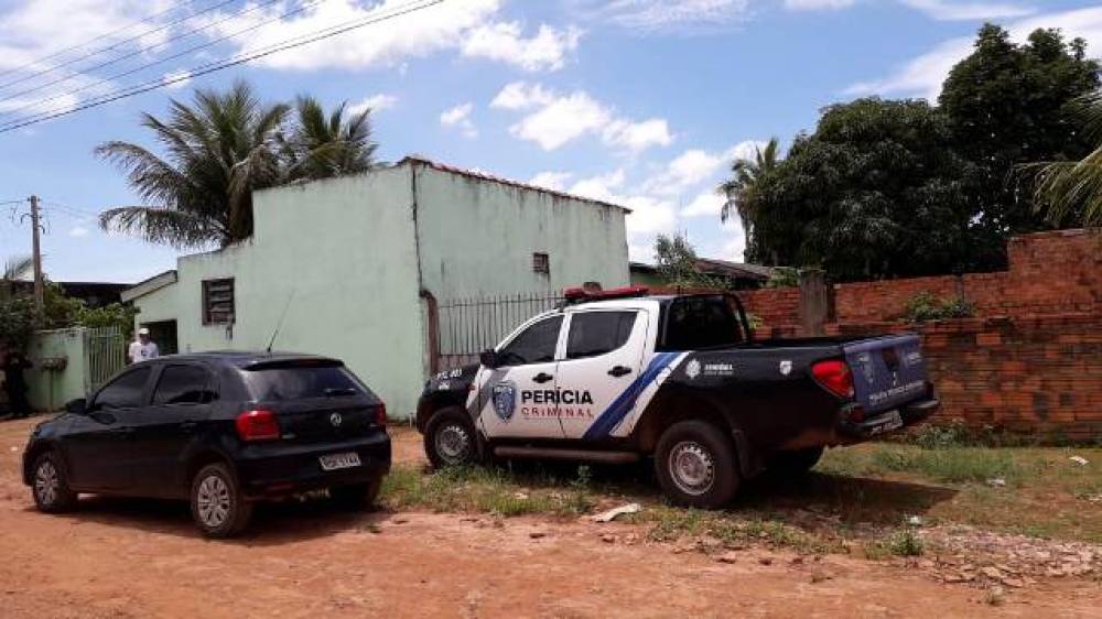 URGENTE: Homem de 55 anos é assassinado com corte no pescoço