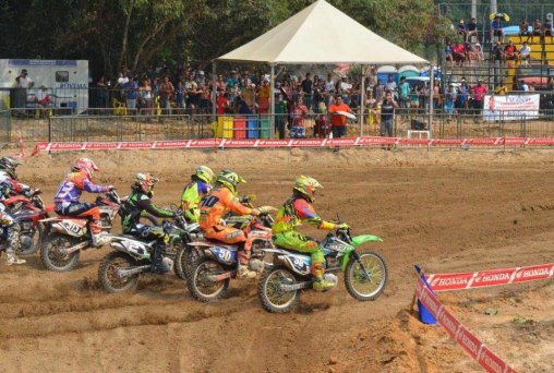 Piloto Fabrício Moreira na Abertura do Motocross Estadual Rondoniense