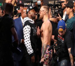 Mayweather e McGregor disputam luta bilionária