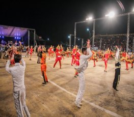 Abertura da 36º Arraial Flor do Maracujá teve shows e carimbó 