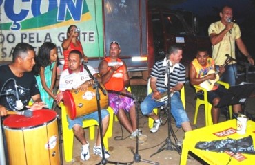 Bloco Taperebá realiza rodada de muito Samba e Pagode - Confira fotos