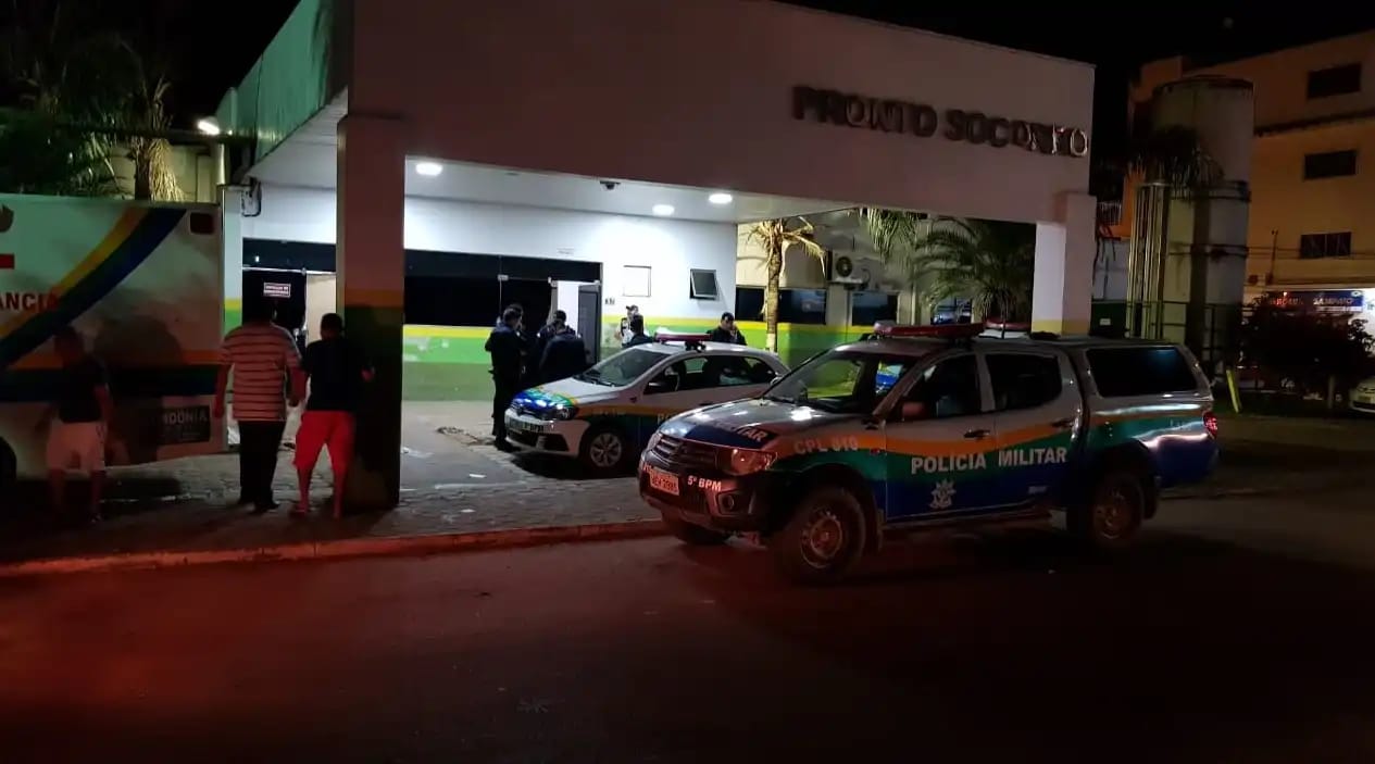 GRAVE: Mulher é atacada a golpes de facão após voltar da igreja com ex-marido