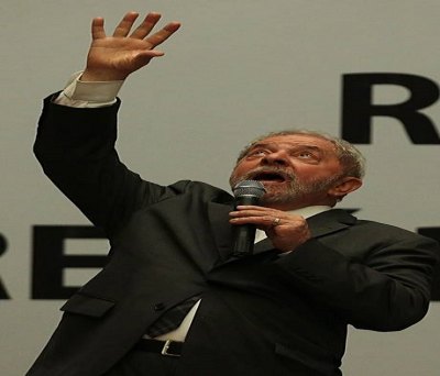 MPF exige de empresas provas de que Lula deu palestras