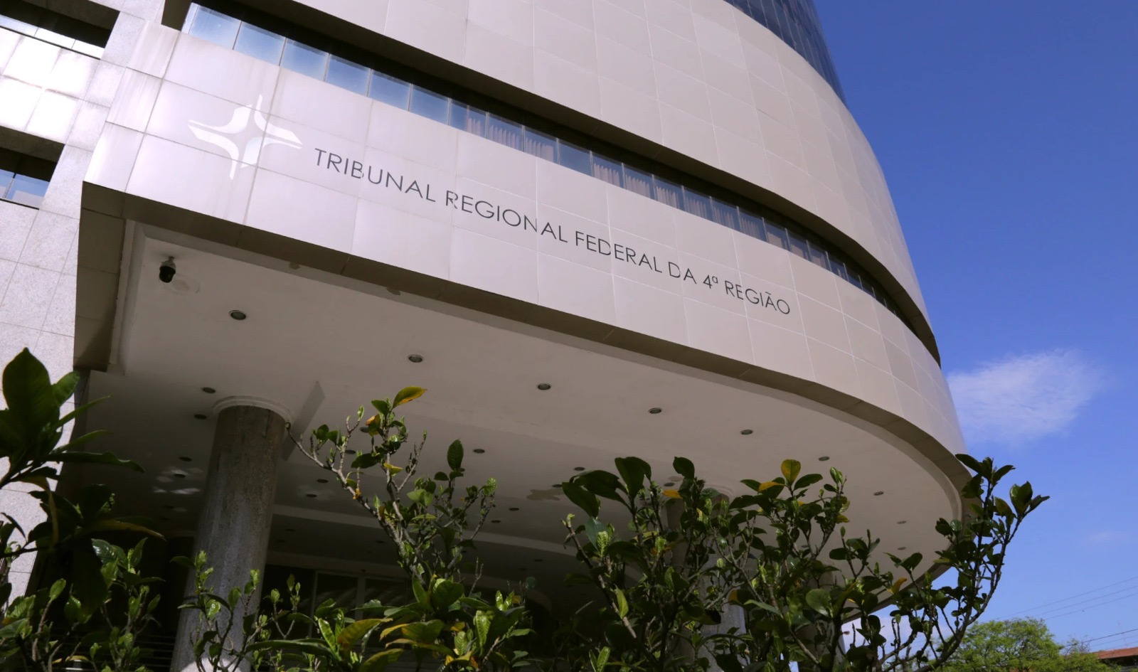 SANTA CATARINA: TRF 4ª Região divulga concurso público com vagas para várias áreas