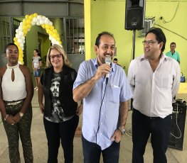 Laerte Gomes inaugura reforma em escola de Ji-Paraná