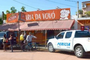 Idosa de 77 anos reage a assalto em padaria e mata jovem