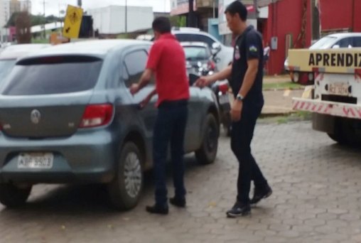 CLONE – Agentes cumprem mandado em autoescola e prendem proprietário - VÍDEO