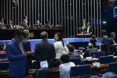 Acordo propõe reduzir testemunhas e acelerar impeachment de Dilma
