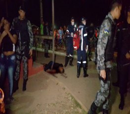 ACERTO DE CONTAS - Jovem é executado a tiros em quadra de esportes  