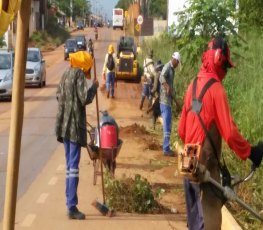 Estrada Treze de Setembro recebe mutirão de limpeza da Semusb