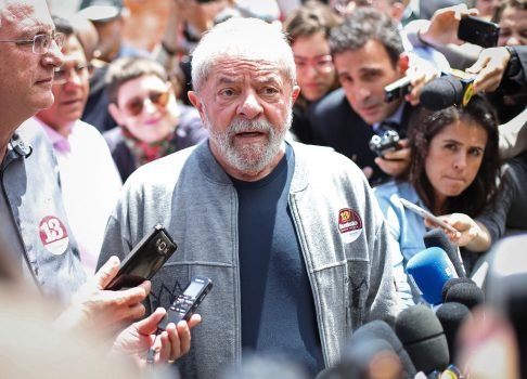 Moro aceita denúncia e Lula vira réu pela 5ª vez