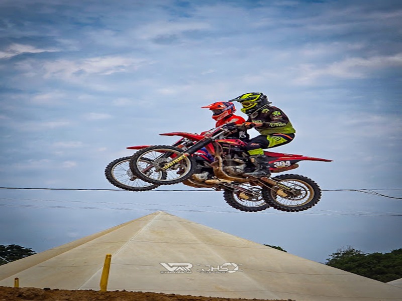 ADRENALINA: Regional Norte de Motocross em Buritis é neste final de semana