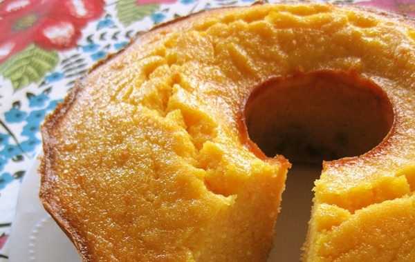 DELÍCIA: Uma receita prática e saborosa de bolo de mandioca