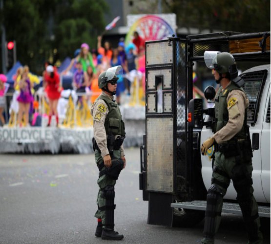 Homem é preso com arsenal antes da Parada Gay