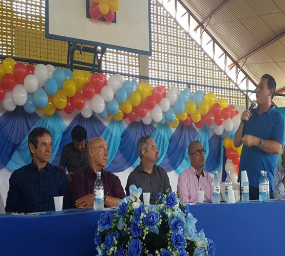 Maurão prestigia lançamento de 14 quilômetros de asfalto em Ouro Preto 