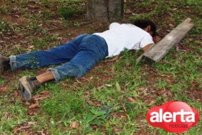 MONTE NEGRO - Homem é executado a pauladas em via pública