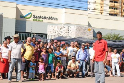 Acampados na capital moradores do Joana D’arc pedem ajuda à comunidade