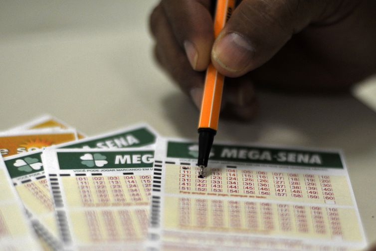 LOTERIA: Mega-Sena acumula e deve pagar R$ 24 milhões no próximo sorteio