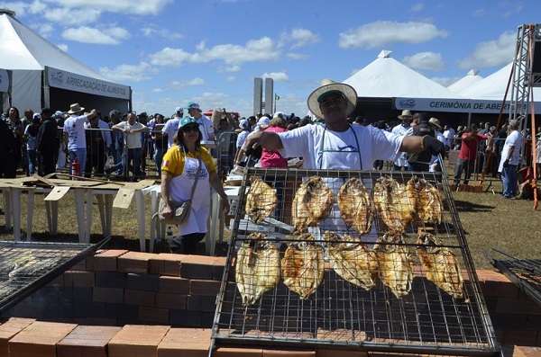 FESTIVAL DE TAMBAQUI: Deputado Geraldo da Rondônia menciona empenho do Lions Ariquemes