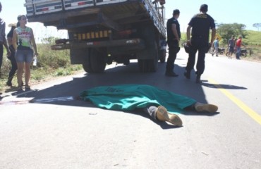 TEXEIROPOLIS – Jovem morre esmagada durante festa da cavalgada – Fotos