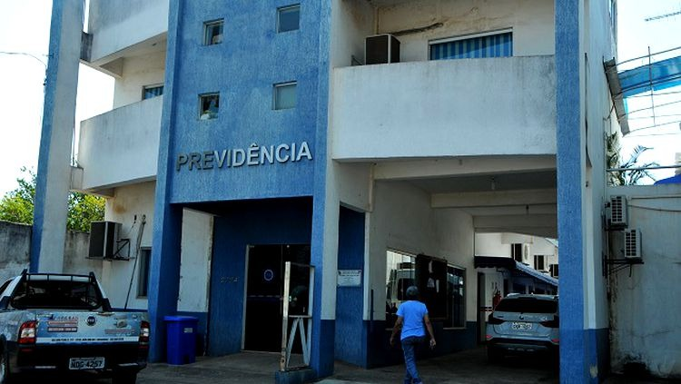 REVOLTADOS: Servidores municipais culpam Hildon Chaves por falta de médicos no IPAM