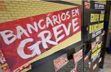 Bancários de todo o país entram em greve; em 2011, paralisação durou 21 dias