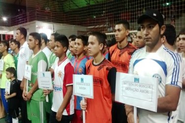 COPA GOSPEL – Mais de 80 igrejas evangélicas participam de abertura de torneio de futsal – FOTOS e VÍDEO