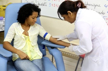 Uniron mobiliza acadêmicos para captação de doadores de medula óssea