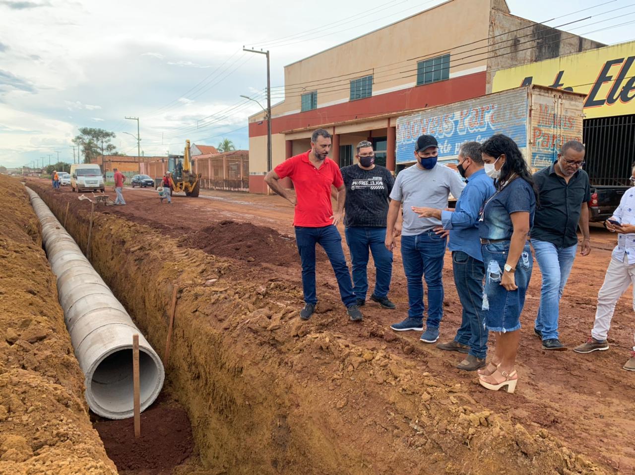 EM ITAPUÃ DO OESTE: Emendas alocadas pelo deputado Marcelo Cruz transformam ruas e avenidas 