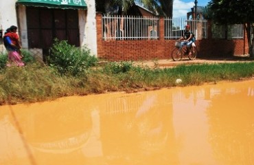 Constantes alagações no Ulisses Guimarães levam moradores a pedir 