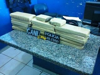 CACOAL - Polícia prende homem transportando 15kg de maconha