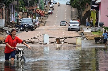 Nível do Madeira deve subir em ritmo lento nos próximos dias