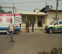 Adolescente tenta se matar cortando os pulsos