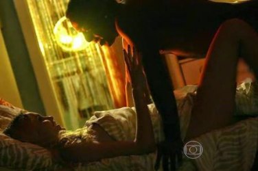 Globo exibe pênis de ator em seriado e causa polêmica