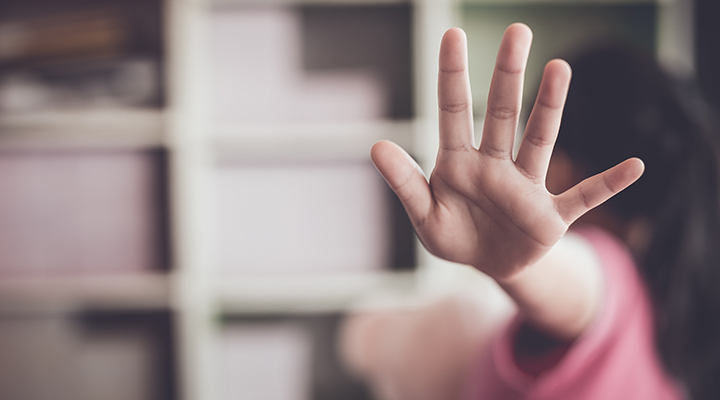 CADEIA: Homem é preso acusado de ato libidinoso contra criança de 8 anos