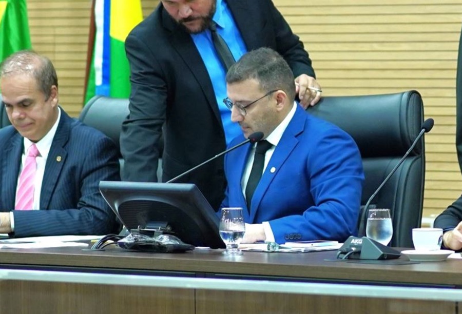 RIBEIRO DO SINPOL: Deputado defende e vota favorável ao pagamento de R$ 12 milhões em RPVs