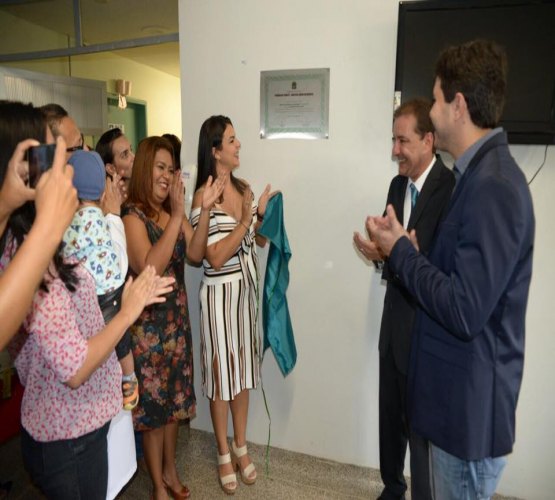 Mariana Carvalho entrega prêmio ao Banco de Leite de Porto Velho