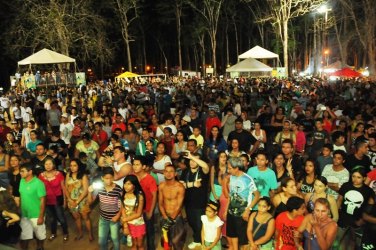 Show do Cidade Negra encerra Semana Nós Ambiente