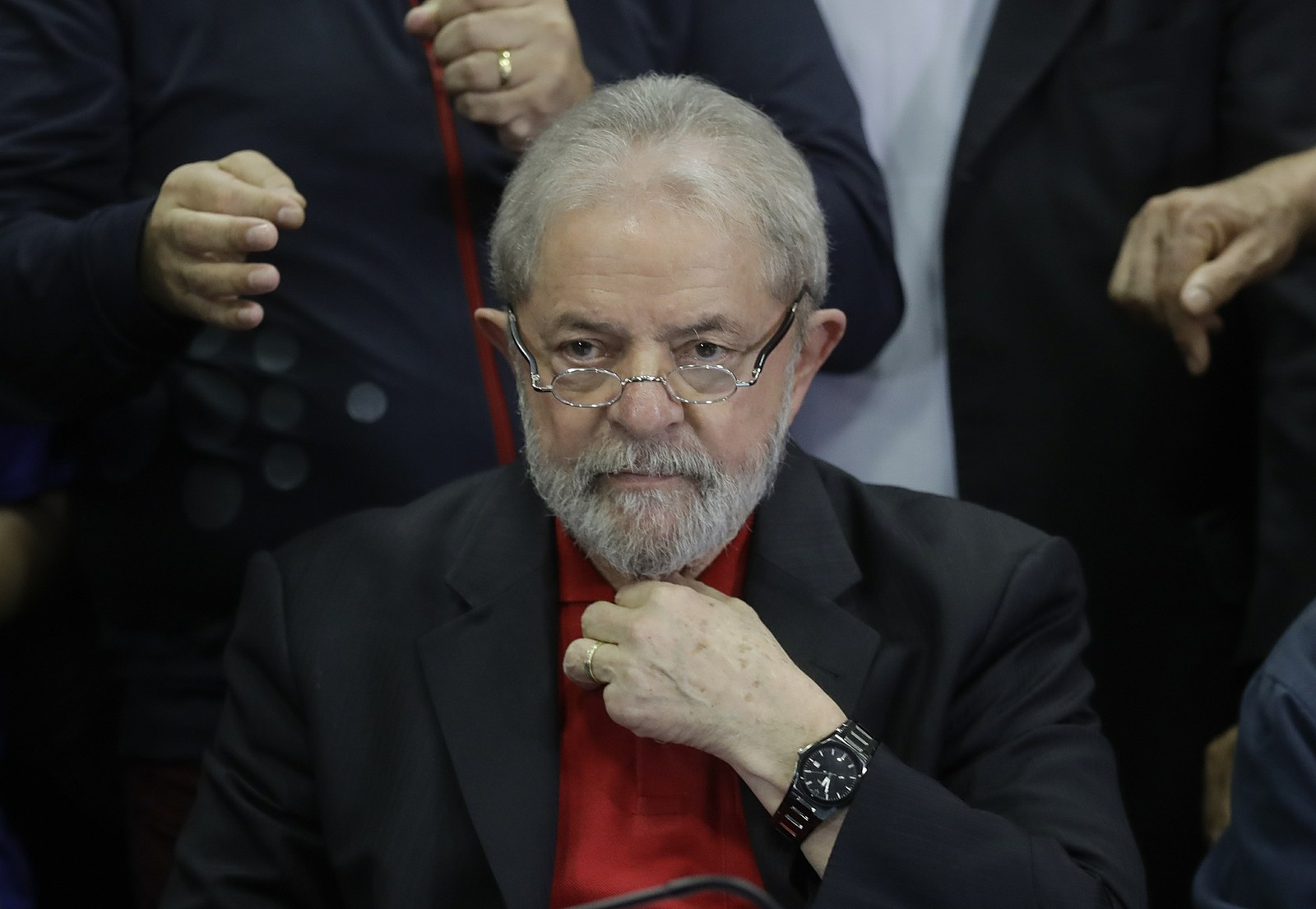 Justiça do DF proíbe Lula de deixar o país