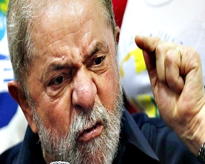 Lula e familiares podem ter dinheiro no Panamá, suspeita PF