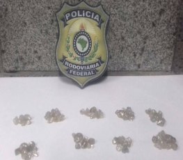 Homem é preso com 91 pedras de diamante avaliadas em R$ 900 mil