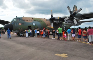 PORTÕES ABERTOS – Base Aérea promove tradicional evento neste domingo e espera mais de 30 mil visitantes