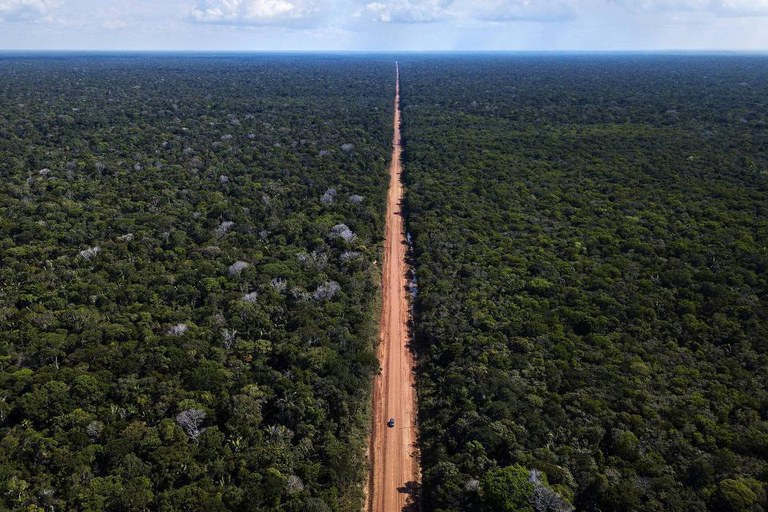 RODOVIAS: Ministro da Infraestrutura reafirma compromisso de pavimentar BR-319