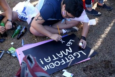 Parada do Orgulho LGBTS luta por regulamentação de lei